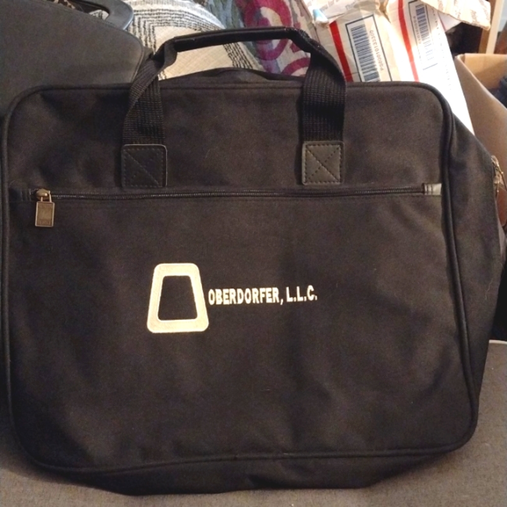 Leeds Laptop and business hand held bag